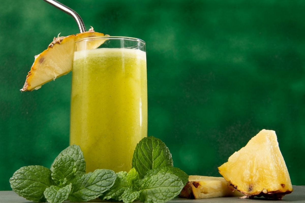 Suco de Abacaxi com Hortelã